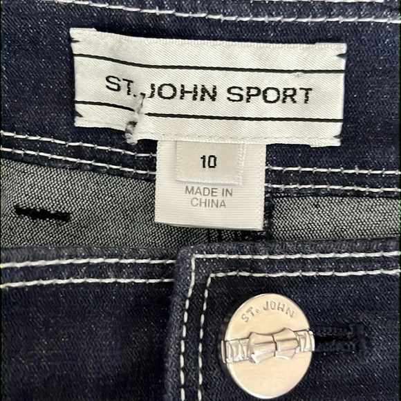 St. John Sport Straight Leg High Rise Jeans in Dark Blue - Size 10 - Picture 4 of 7